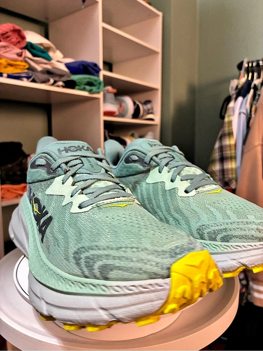 Hoka Challenger 7 Athletic Shoes Green & Yellow US 8.5 B Like New